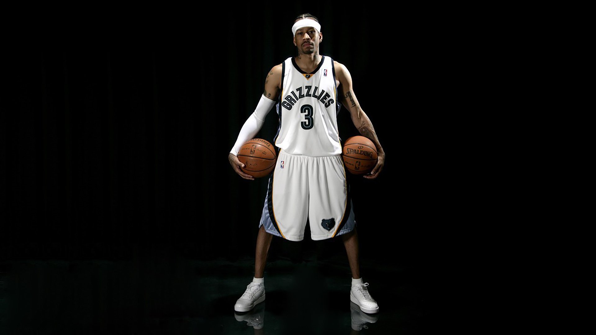 开云平台-赛季末，他在比赛最后几秒投中“惊天远投”，带领球队逆袭成功！